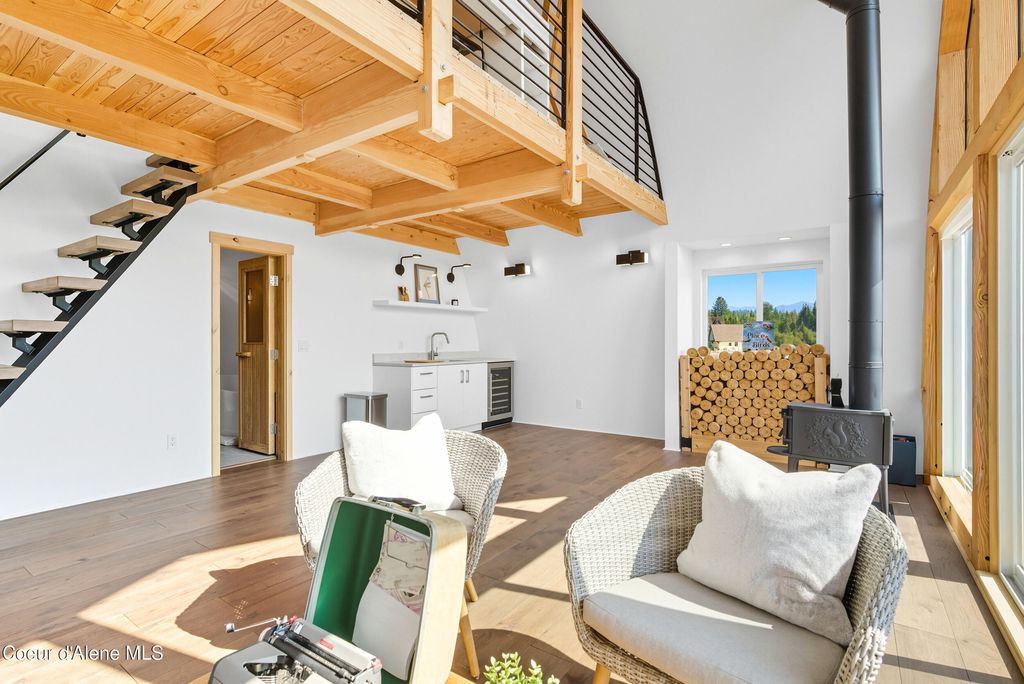 Address unavailable. photo 47