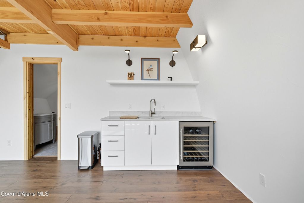 Address unavailable. photo 49