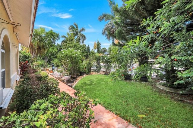 1942 San Marco RD, Marco Island, FL 34145
