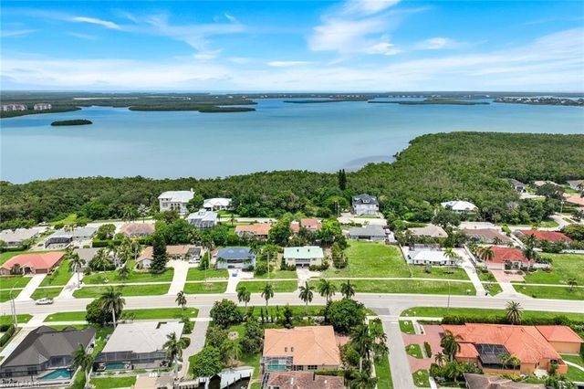 1942 San Marco RD, Marco Island, FL 34145