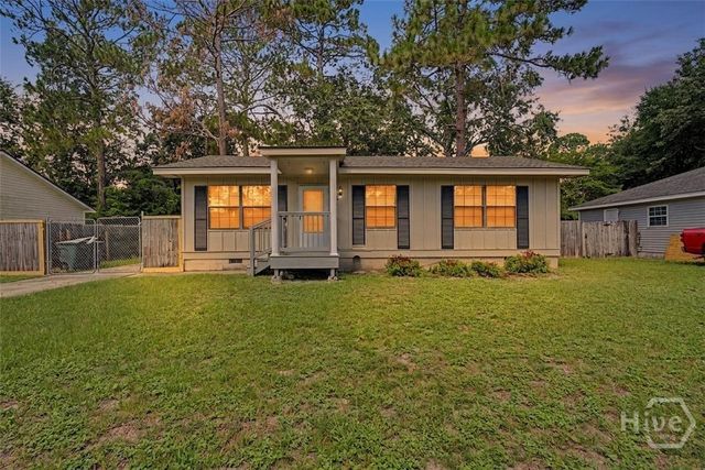 241 Pointe South Drive, Hinesville, GA 31313