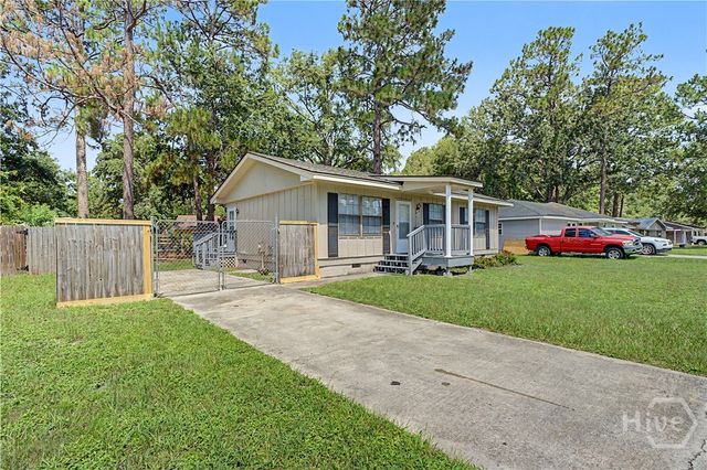 241 Pointe South Drive, Hinesville, GA 31313