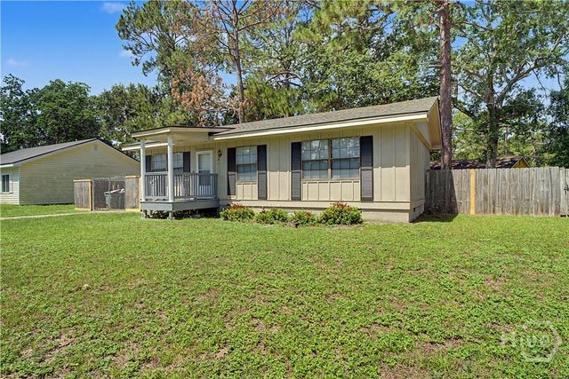 241 Pointe South Drive, Hinesville, GA 31313