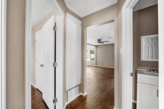 621 SW 26th St, Lawton, OK 73505