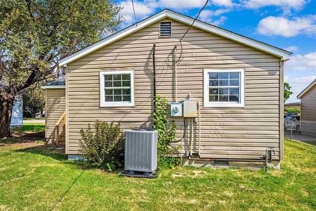 621 SW 26th St, Lawton, OK 73505