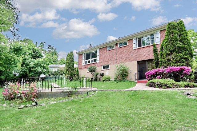 34 E Allison Avenue, Pearl River, NY 10965