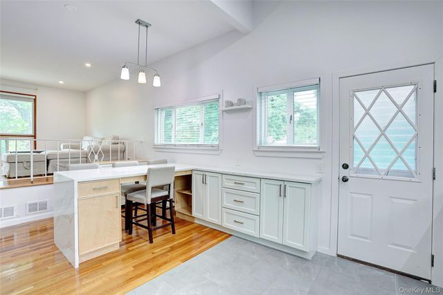 34 E Allison Avenue, Pearl River, NY 10965