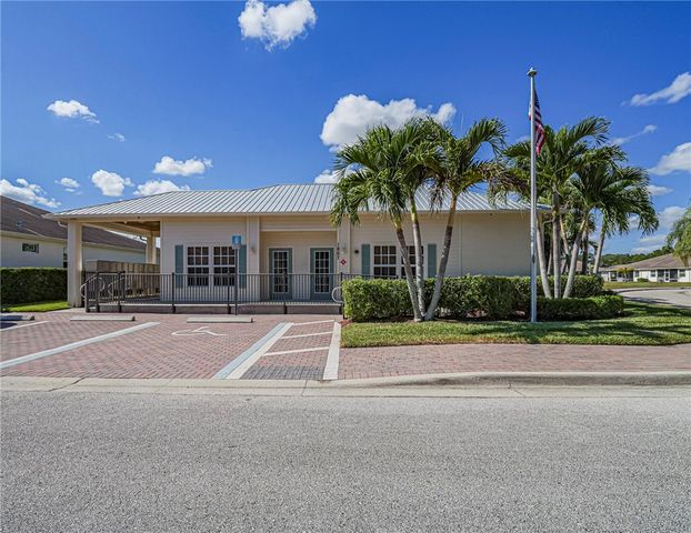 7473 White Oak Lane, Vero Beach, FL 32966