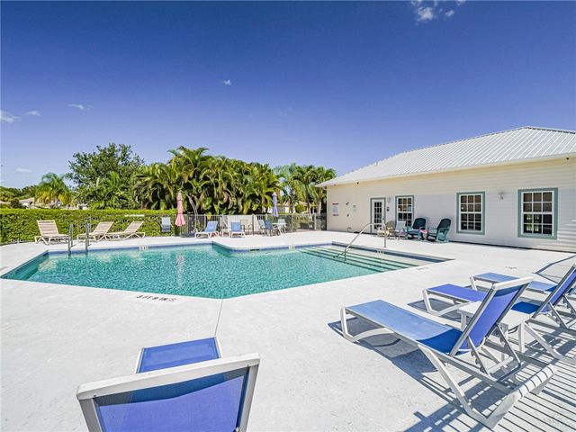 7473 White Oak Lane, Vero Beach, FL 32966