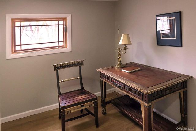 1375 W Main Street, Riverhead, NY 11901