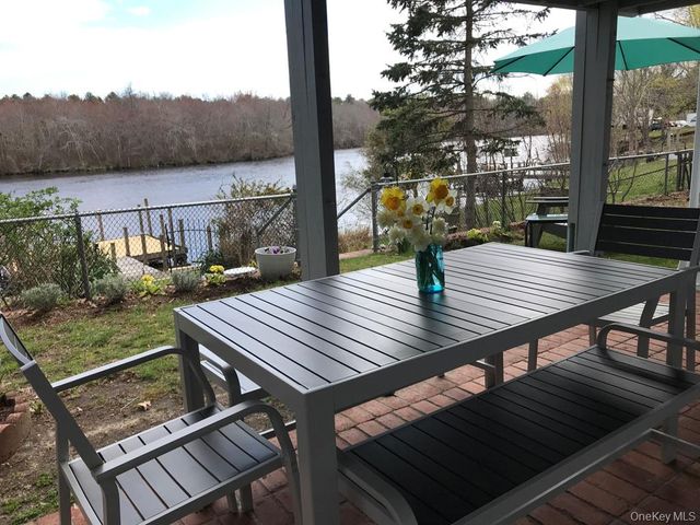 1375 W Main Street, Riverhead, NY 11901