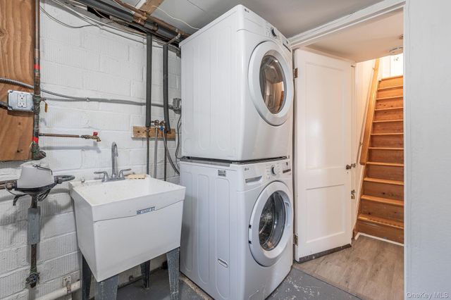 1375 W Main Street, Riverhead, NY 11901