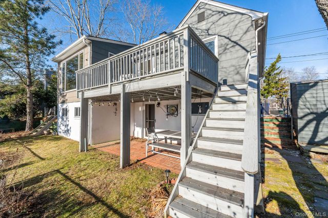 1375 W Main Street, Riverhead, NY 11901