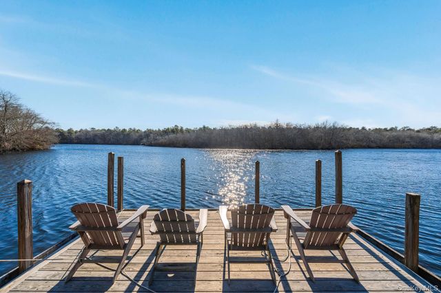 1375 W Main Street, Riverhead, NY 11901