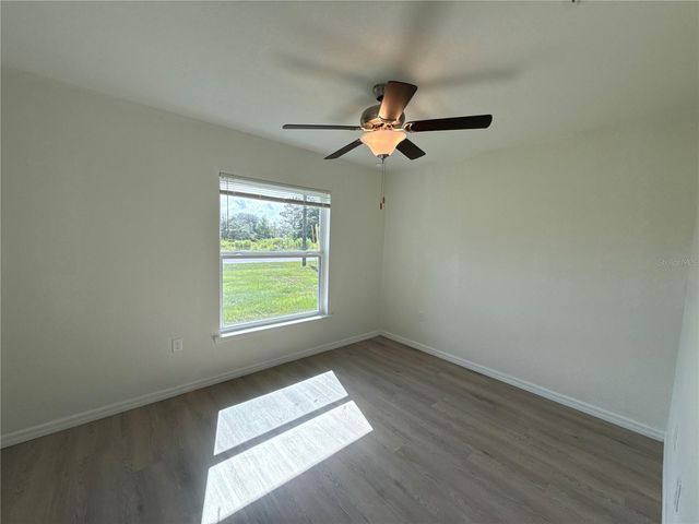 22 MALAUKA CIRCLE, Ocklawaha, FL 32179