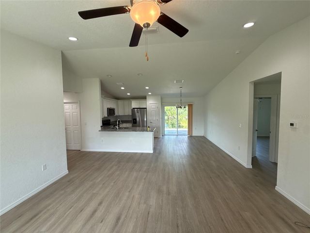 22 MALAUKA CIRCLE, Ocklawaha, FL 32179