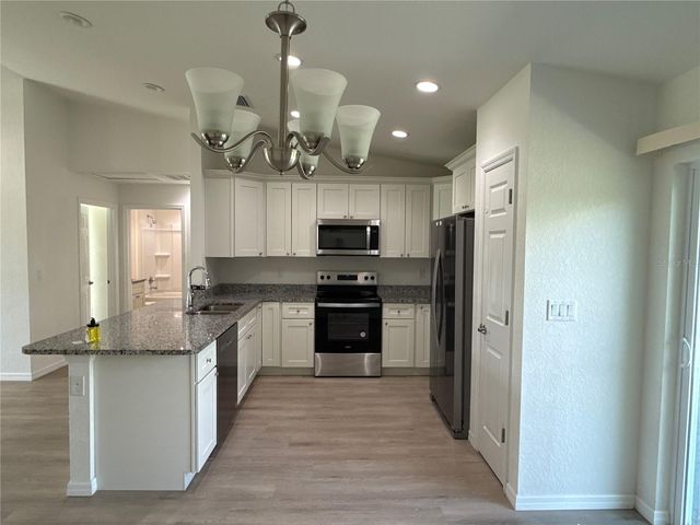 22 MALAUKA CIRCLE, Ocklawaha, FL 32179