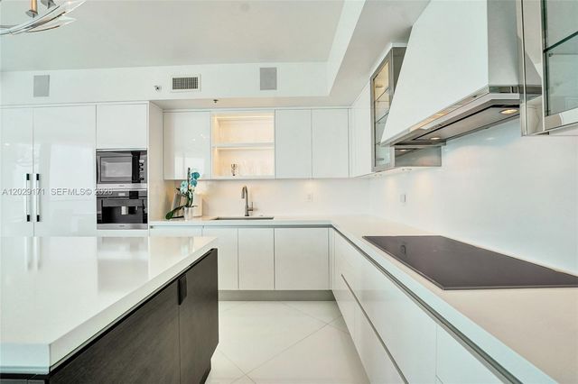 3101 S Ocean Dr 2208, Hollywood, FL 33019