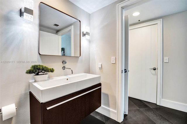 3101 S Ocean Dr 2208, Hollywood, FL 33019