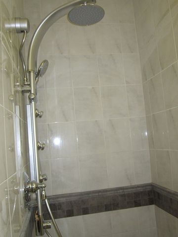 6 Centre 2, Cambridge, MA 02110