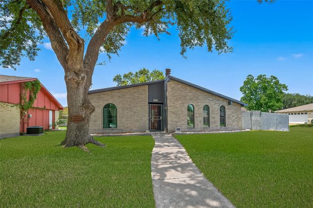 5923 Hopetown Drive, Houston, TX 77049