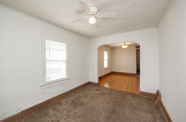 4040 1st Street, Des Moines, IA 50313