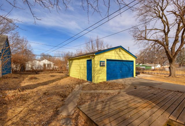 4040 1st Street, Des Moines, IA 50313