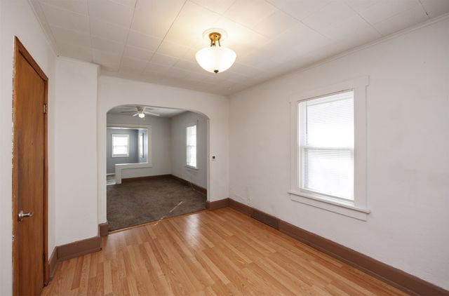 4040 1st Street, Des Moines, IA 50313