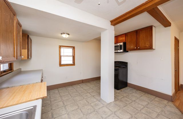4040 1st Street, Des Moines, IA 50313