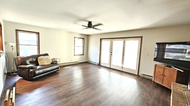 205 N Lincoln Street, Elwood, IL 60421