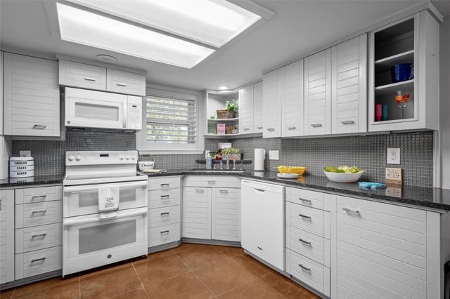 827 Lcr 894, Jewett, TX 75846