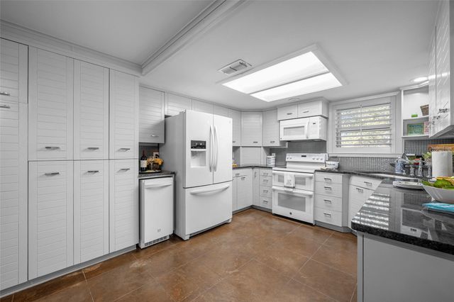 827 Lcr 894, Jewett, TX 75846