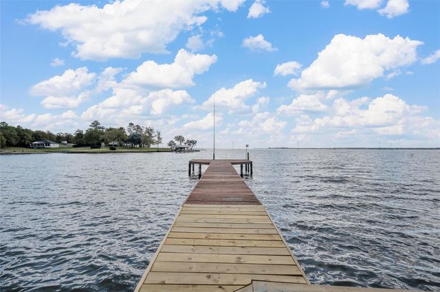 827 Lcr 894, Jewett, TX 75846