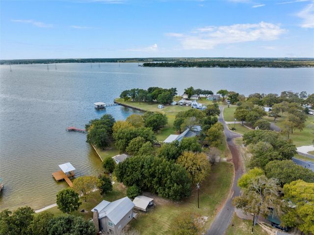 827 Lcr 894, Jewett, TX 75846