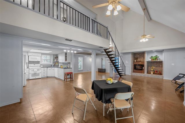 827 Lcr 894, Jewett, TX 75846