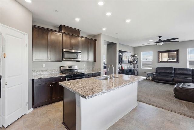 11872 Firbrook Street, Victorville, CA 92392