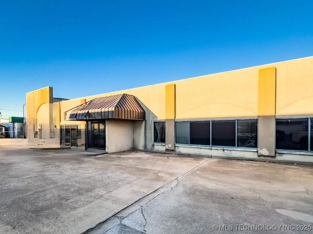 209 E Wyandotte Avenue, Mcalester, OK 74501