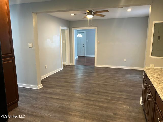 3715 Parkview Street, Vicksburg, MS 39180