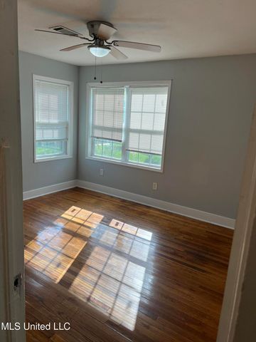 3715 Parkview Street, Vicksburg, MS 39180