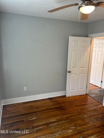 3715 Parkview Street, Vicksburg, MS 39180