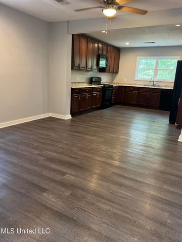 3715 Parkview Street, Vicksburg, MS 39180