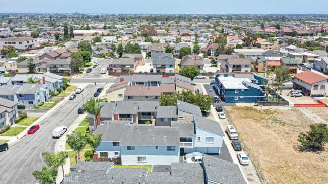 4822 Neely, Huntington Beach, CA 92649