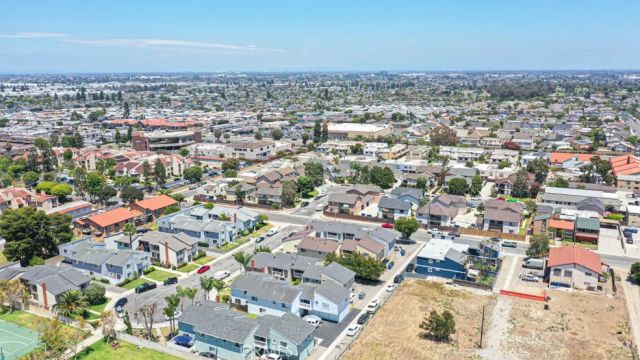 4822 Neely, Huntington Beach, CA 92649