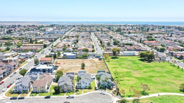 4822 Neely, Huntington Beach, CA 92649