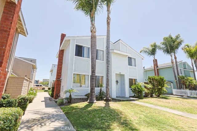 4822 Neely, Huntington Beach, CA 92649