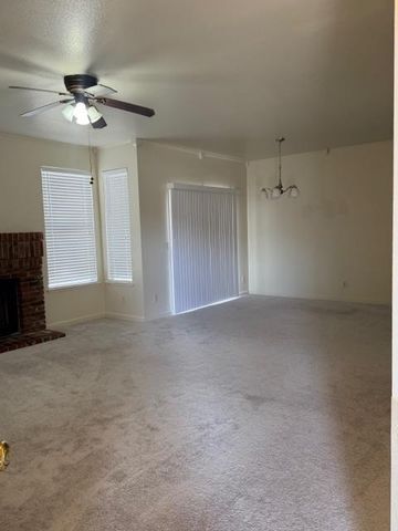 8046 bothwell, Sacramento, CA 95829