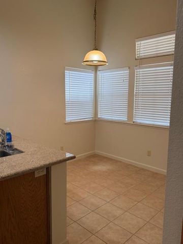 8046 bothwell, Sacramento, CA 95829