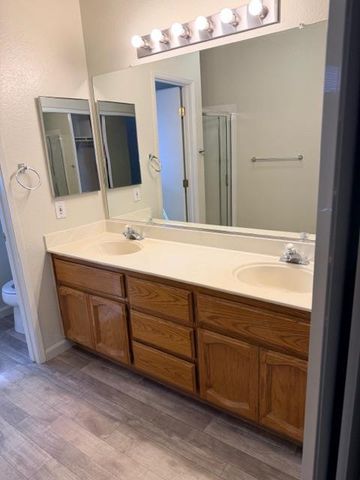 8046 bothwell, Sacramento, CA 95829