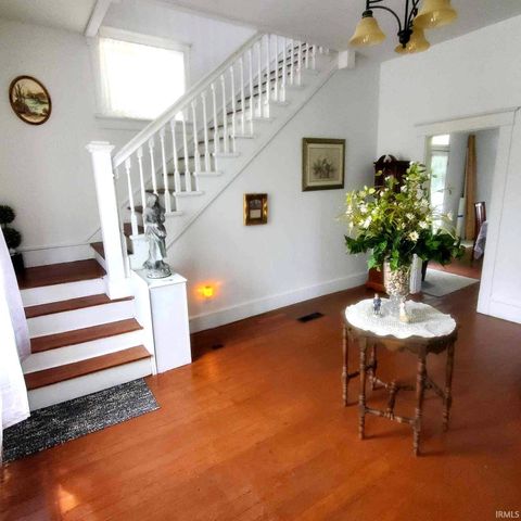 227 S 7th Street, Vincennes, IN 47591