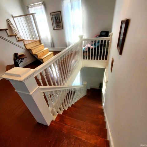 227 S 7th Street, Vincennes, IN 47591